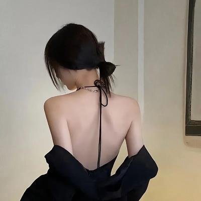 派遣女公关彩华